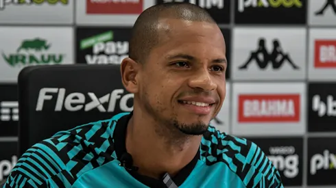 Foto: Thiago Ribeiro/AGIF- Lateral teceu elogios para os jovens