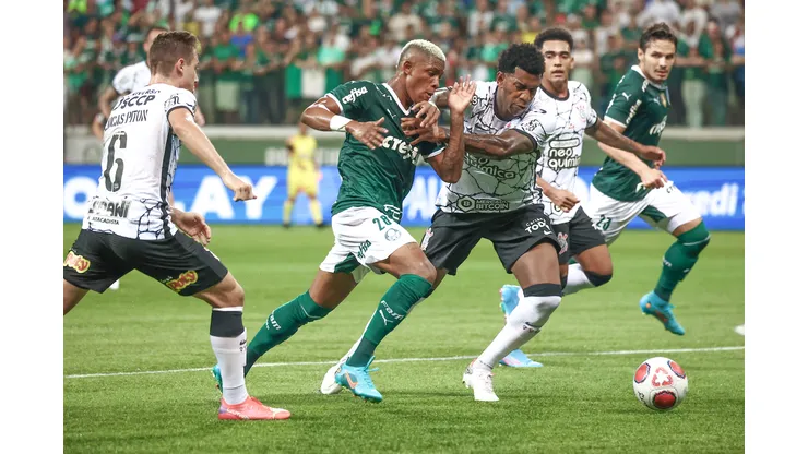 Foto: Marcello Zambrana/AGIF- Brasileirão terá clássico decisivo nesta noite