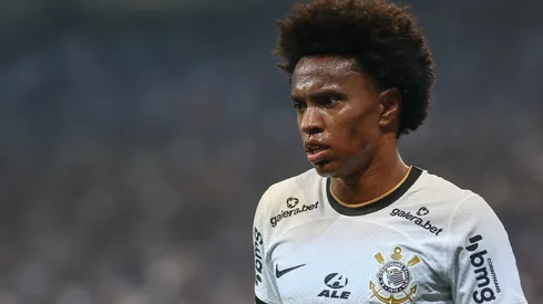 Foto: (Marcello Zambrana/AGIF) – Willian avaliou sua passagem pelo Corinthians