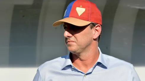 Foto: (Thiago Ribeiro/AGIF) – Rogério Ceni, ex-técnico do Fortaleza, lembrou com carinho da passagem que teve pelo Leão do Pici