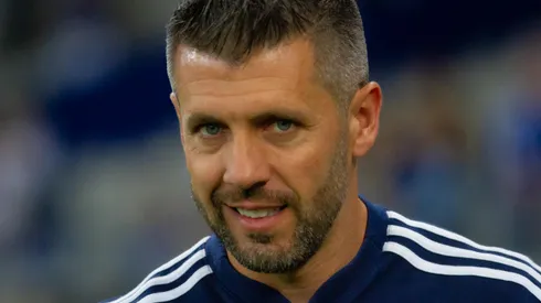Foto: (Fernando Moreno/AGIF) – Paulo Pezzolano rasgou elogios a um dos atacantes do Cruzeiro
