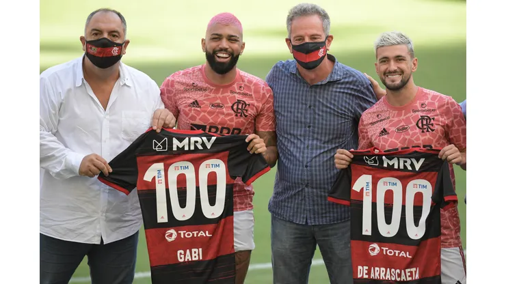 Foto: Fernando Soutello/AGIF | Braz fala sobre ação movida contra Gabigol e Arrascaeta