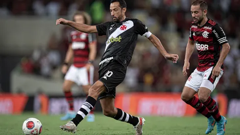 Foto: Jorge Rodrigues/AGIF – Vascaínos criam música provocando o Flamengo