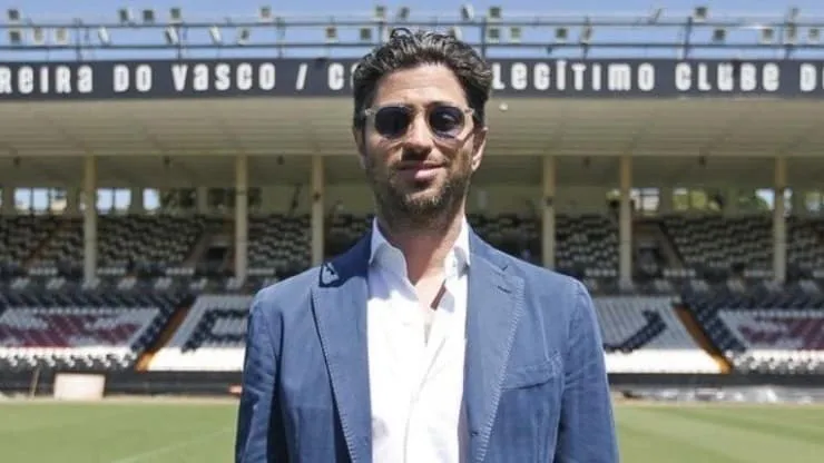 Foto: Twitter Oficial CR Vasco da Gama/Rafael Ribeiro - Torcida do Vasco provoca Flamengo