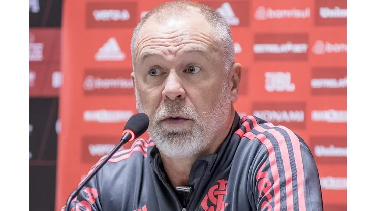 Foto: Robson Mafra/AGIF- Treinador foi muito criticado pelo colunista