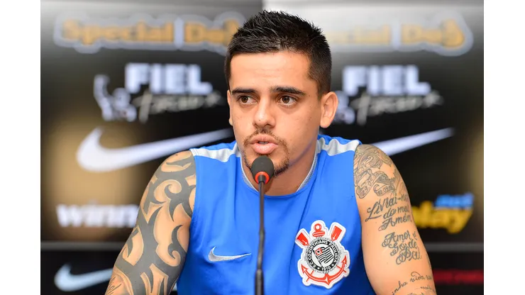 Foto: Mauro Horita/AGIF- Parça do lateral está cotado para deixar o time