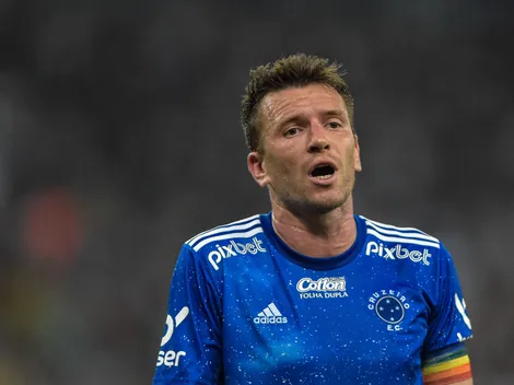 “Importante que entenda…”; Brock ativa 'modo sincero' e faz pedido à torcida do Cruzeiro