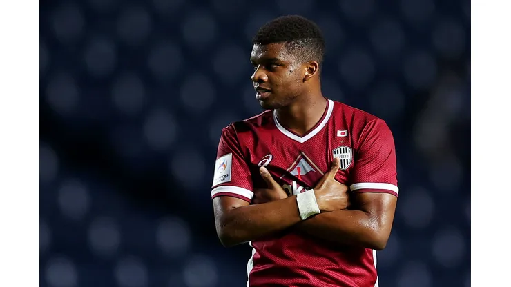 Foto: (Pakawich Damrongkiattisak/Getty Images) - Lincoln, do Vissel Kobe, do Japão, está na mira do Coritiba