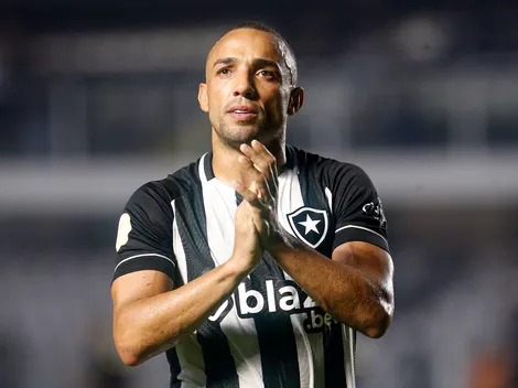 "Vai rescindir"; Além de Marçal, Botafogo deve assinar com outro reforço que jogava na Europa