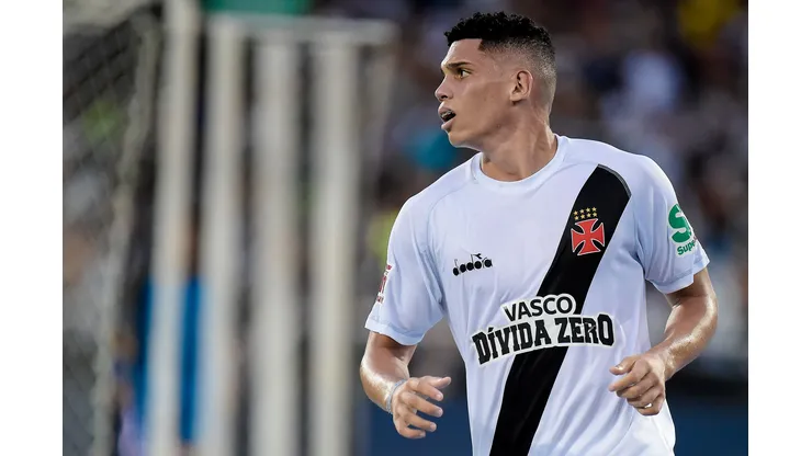 Foto: Thiago Ribeiro/AGIF- Paulinho é cria da Colina