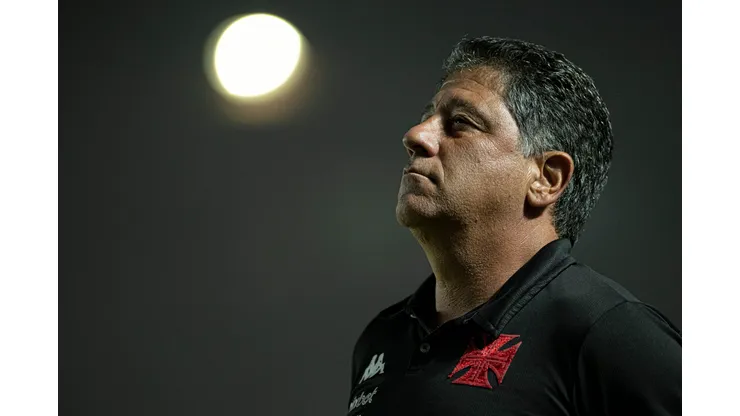Jorge Rodrigues/AGIF- Emílio Faro, técnico interino do Vasco