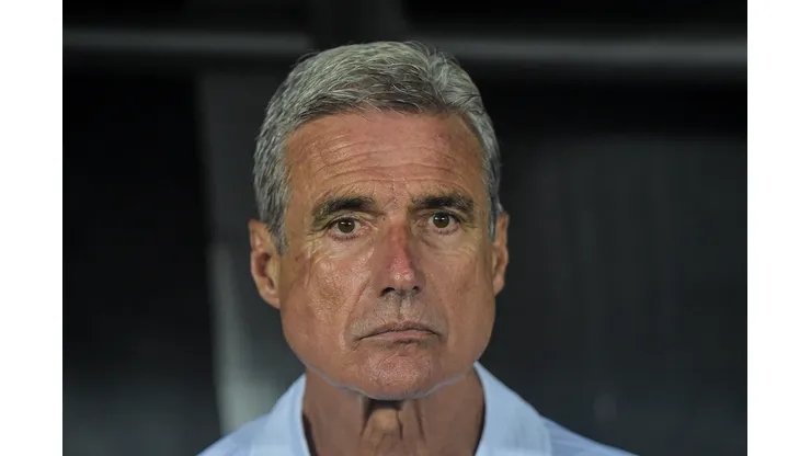 Foto: Thiago Ribeiro/AGIF - Jornalista compara ideia de Castro com rival do Botafogo