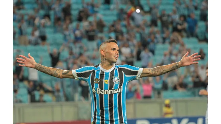 RS - Porto Alegre - 31/01/2019 - Gauchao 2019, Gremio x Sao Luiz - Luan jogador do Gremio comemora seu gol durante partida contra o Sao Luiz no estadio Arena do Gremio pelo campeonato Estadual 2019. Foto: Lucas Sabino/AGIF