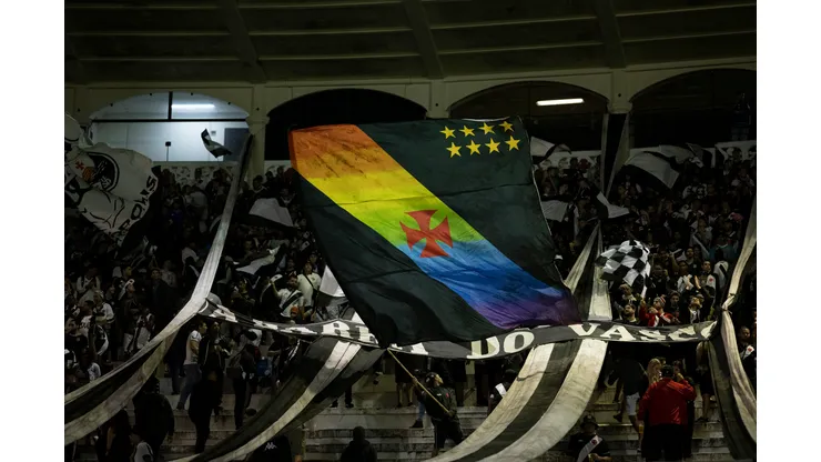 Foto: (Jorge Rodrigues/AGIF) - A torcida do Vasco tem feita a diferença nesta Série B