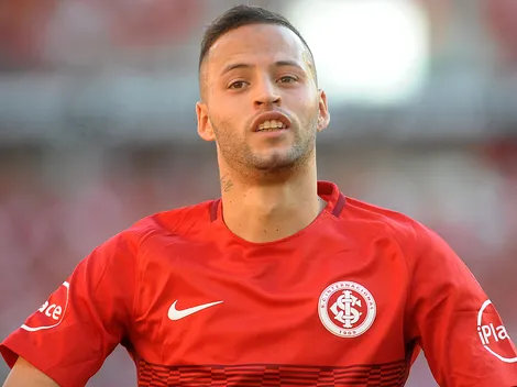 Ex- Internacional, Nico López 'causa' na web e "exige" que  medalhão saia do Colorado