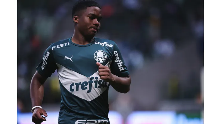 Foto: (Ettore Chiereguini/AGIF) - Endrick é tido como uma das grandes promessas da base do Palmeiras nos últimos anos