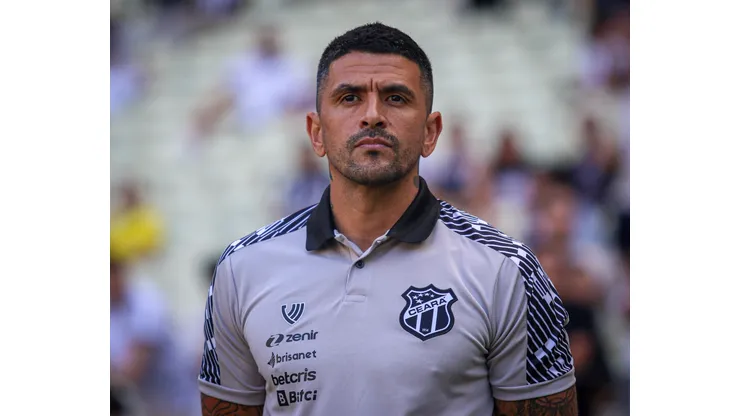 Foto: (Lucas Emanuel/AGIF) - Lucho González tem 11 rodadas no Brasileirão para definir o futuro do Ceará