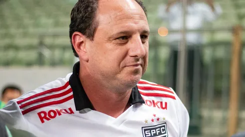 Foto: (Fernando Moreno/AGIF) – Rogério Ceni entrou no top-10 técnicos que mais dirigiram o São Paulo