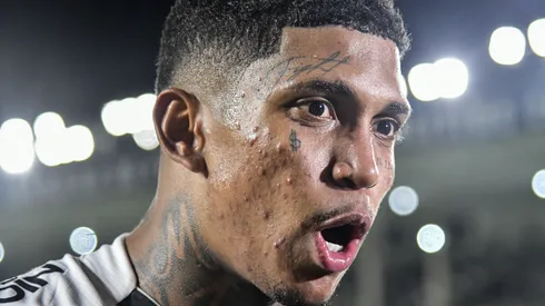 Foto: (Thiago Ribeiro/AGIF) – Raniel, do Vasco, prometeu jogo duro ao Cruzeiro na Série B