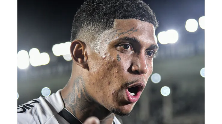 Foto: (Thiago Ribeiro/AGIF) - Raniel, do Vasco, prometeu jogo duro ao Cruzeiro na Série B