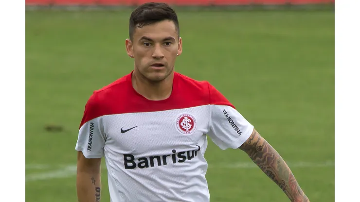 Foto: Raul Pereira/AGIF - Staff de Aránguiz detona direção do Internacional