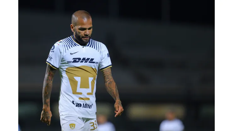Agustin Cuevas/ Getty Images- Daniel Alves, lateral do Pumas