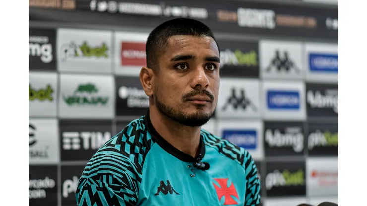 Thiago Ribeiro/AGIF- Léo Matos, Lateral-direito do Vasco
