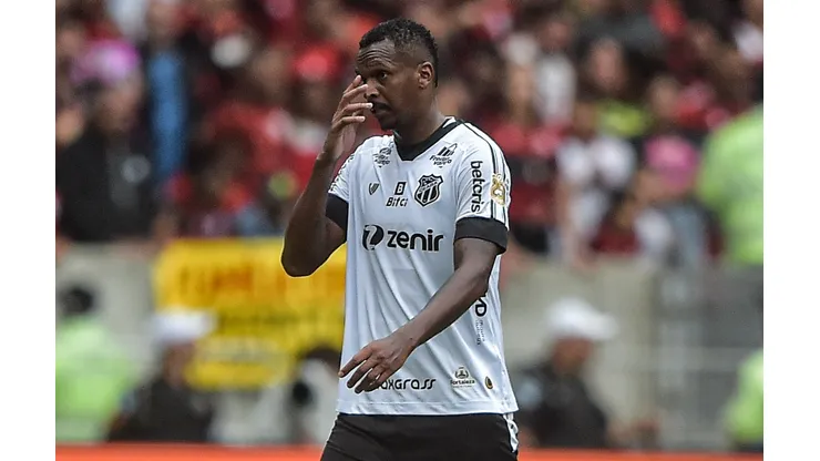 Foto: (Thiago Ribeiro/AGIF) - Jô falou sobre a polêmica no jogo entre Ceará e Flamengo, pelo Brasileirão
