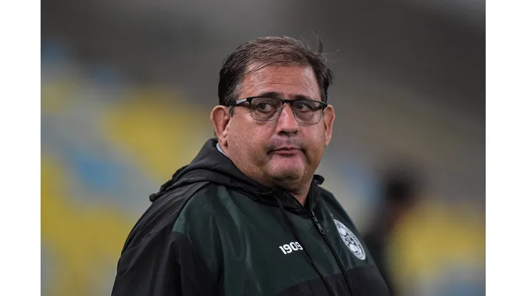 Foto: Thiago Ribeiro/AGIF - Coritiba tem desfalque para encarar o Botafogo