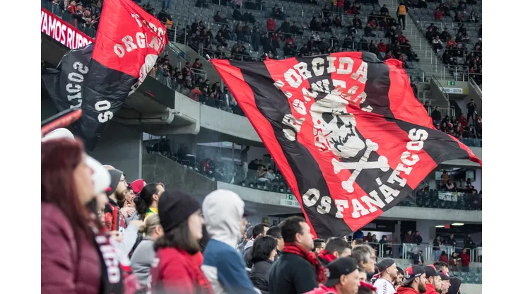 Foto: (Robson Mafra/AGIF) - OS Fanáticos, torcida organizada do Athletico, anunciaram uma caravana para assistir à final da Libertadores