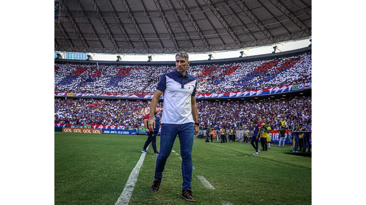Foto: (Lucas Emanuel/AGIF) - Juan Pablo Vojvoda tem sido o destaque do Fortaleza desde sua chegada