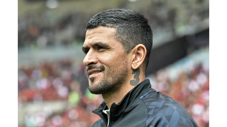 Foto: (Thiago Ribeiro/AGIF) - Lucho González ganhou um 'reforço' interno para a próxima partida do Ceará no Brasileirão