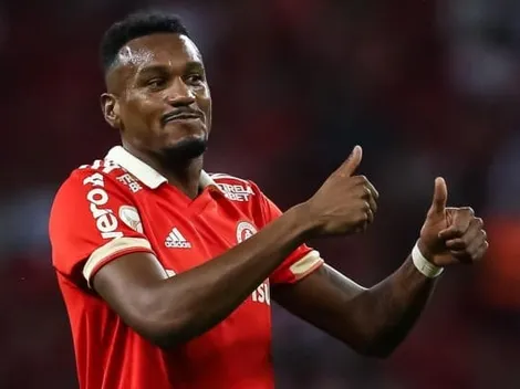 Xodó chama a responsa, 'quebra a banca' e iguala marcas de Edenílson no Internacional