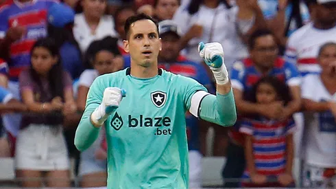 Foto: (Vítor Silva/Botafogo) – Gatito Fernández avaliou as últimas contratações do Botafogo em 2022