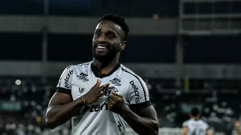 Foto: (Thiago Ribeiro/AGIF) – Mendoza tem sido a referência no ataque do Ceará em 2022