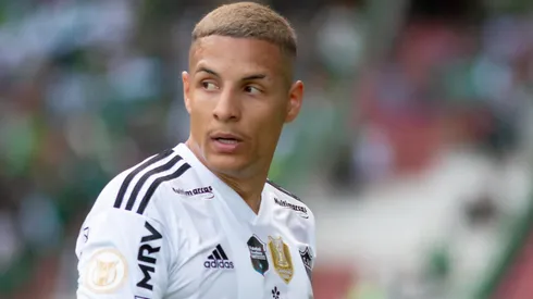 Foto: (Fernando Moreno/AGIF) – Guilherme Arana não deve mais entrar em campo pelo Atlético em 2022