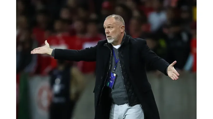 Foto: Pedro H. Tesch/AGIF - Mano já sabe que terá uma dor de cabeça.