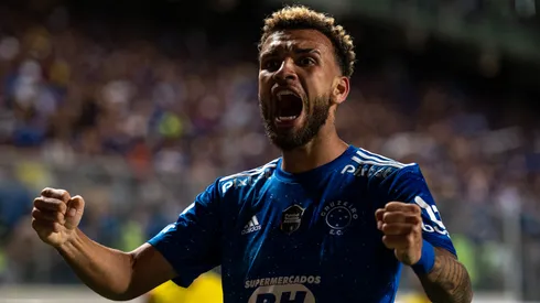 Foto: (Alessandra Torres/AGIF) – Jajá vem recuperando seu espaço no Cruzeiro após ser desfalque por pouco mais de dois meses