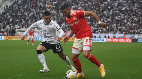 Foto: (Ricardo Duarte/SC Internacional) – Wanderson, do Internacional, reclamou da chegada de Fagner, que repercutiu entre a torcida do Corinthians