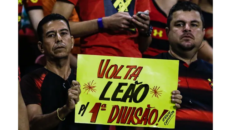Foto: (Rafael Vieira/AGIF) - A torcida do Sport está embalada pelo bom returno na Série B