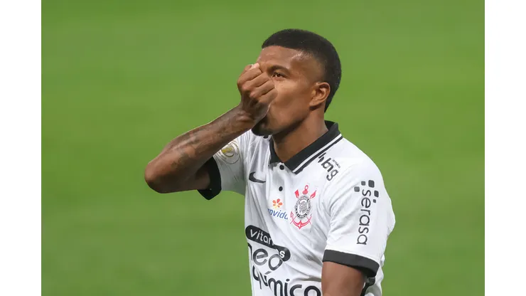 Foto: (Marcello Zambrana/AGIF) - Léo Natel pode render uma 'grana' aos cofres do Corinthians
