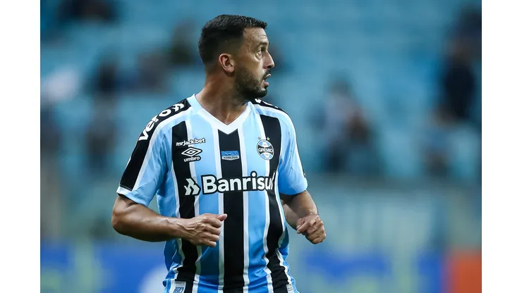 Pedro H. Tesch/AGIF- Edilson, lateral-direito do Grêmio