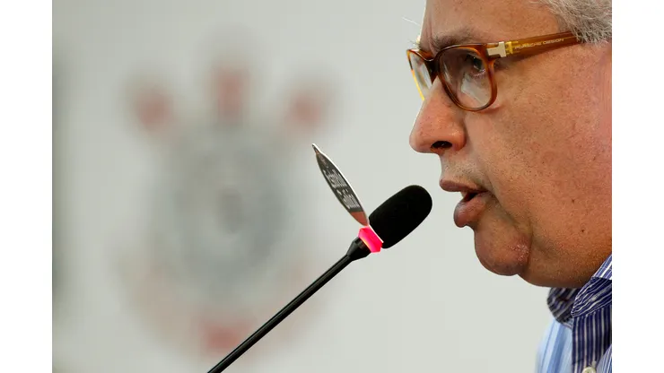 Daniel Vorley/AGIF- Roberto de Andrade, diretor do Corinthians