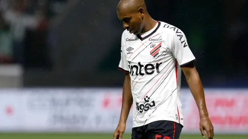 Ricardo Moreira/ Getty Images- Fernandinho, volante do Athletico