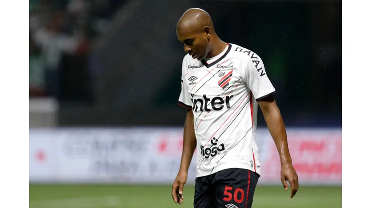 Ricardo Moreira/ Getty Images- Fernandinho, volante do Athletico