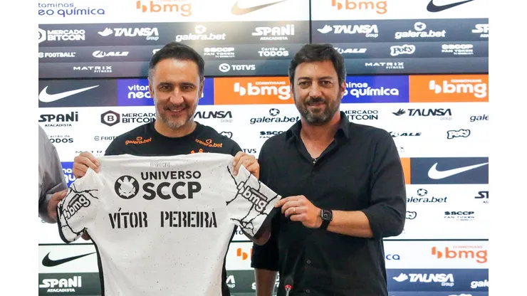 Foto: (Rodrigo Coca/Ag. Corinthians) - Duílio Monteiro Alves, presidente do Corinthians, quer a permanência de Vítor Pereira