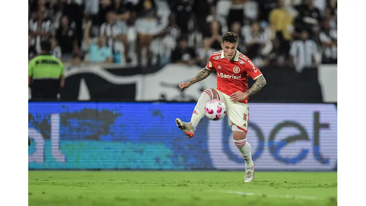 Thiago Ribeiro/AGIF- Fabrício Bustos, lateral-direito do Internacional
