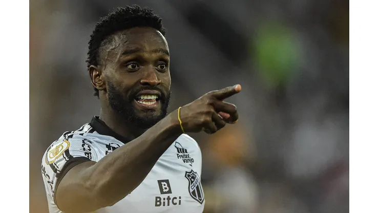 Foto: (Thiago Ribeiro/AGIF) - Mendoza é desfalque certo no Ceará para a 34ª rodada do Brasileirão