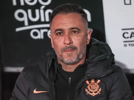 Joia deixa concorrência no 'chinelo' e ganha moral com Vítor Pereira no Corinthians