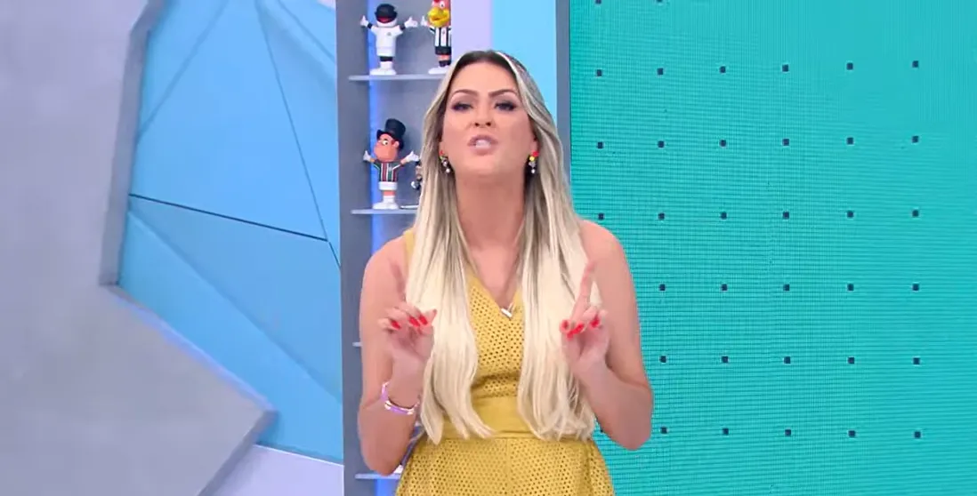 Renata Fan se pronuncia após polêmica com a torcida do Corinthians